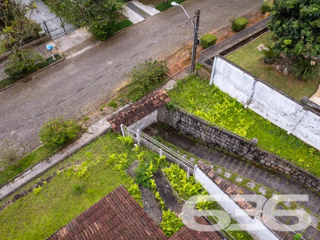 AMPLO TERRENO NO BAIRRO SAGUAÇU - INVISTA AQUI!

I