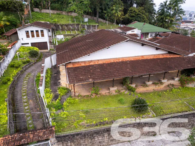 AMPLO TERRENO NO BAIRRO SAGUAÇU - INVISTA AQUI!

I