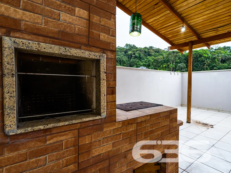 Descubra o Sobrado dos Seus Sonhos em Joinville!