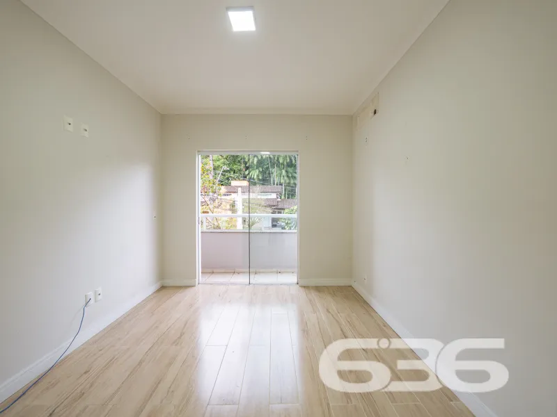 Descubra o Sobrado dos Seus Sonhos em Joinville!