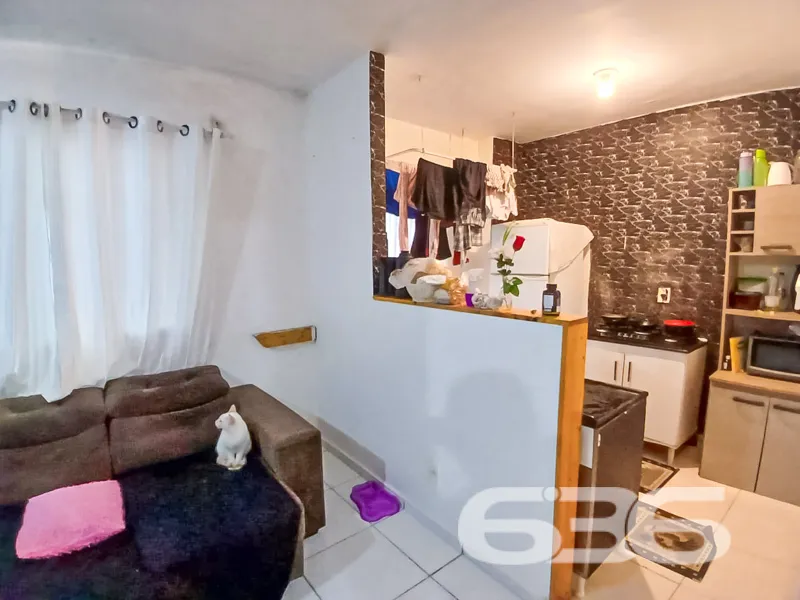 Apresentamos o apartamento, localizado em um condo