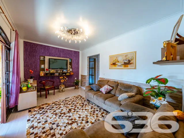 Descubra o encanto e a funcionalidade nesta residê