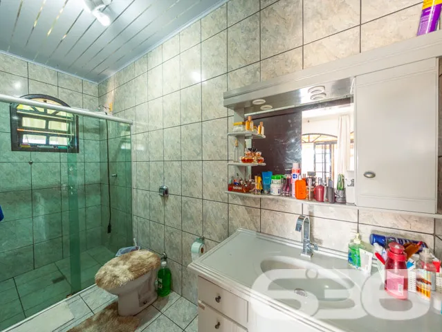 Descubra o encanto e a funcionalidade nesta residê