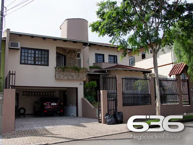 ESPETACULAR SOBRADO COM 4 QUARTOS À VENDA NO BAIRR