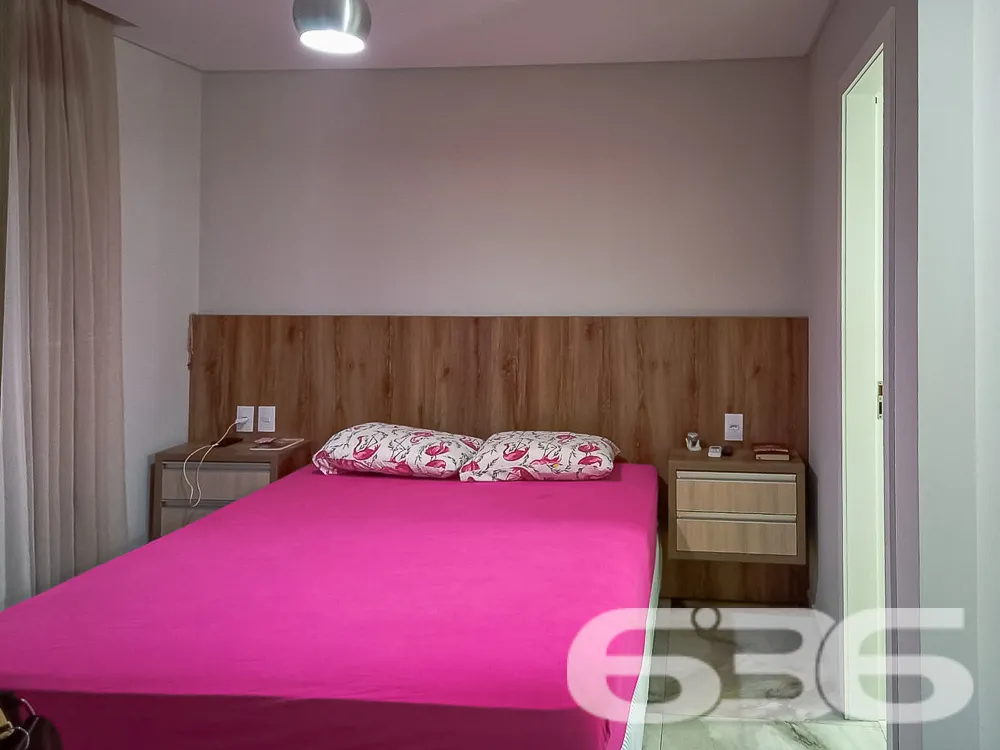 Apartamento no cobiçado bairro Bom Retiro, uma com