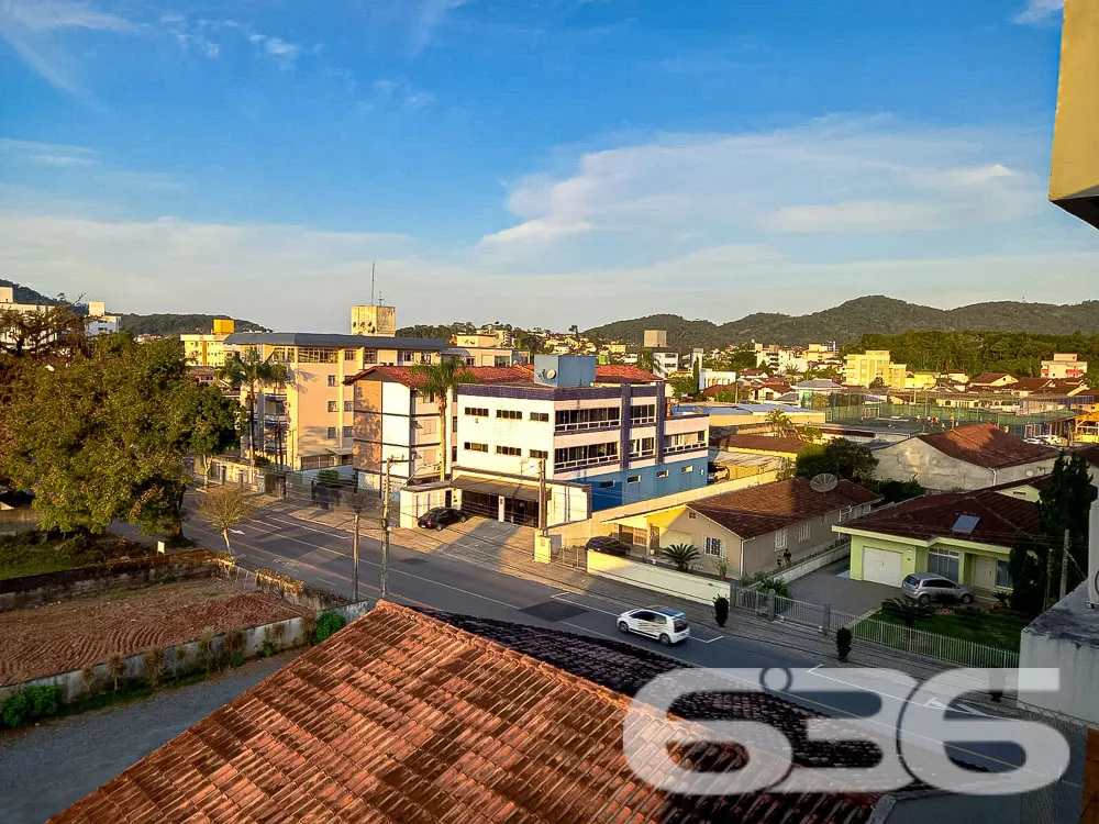 Apartamento no cobiçado bairro Bom Retiro, uma com