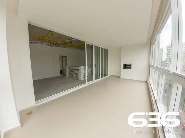 BELÍSSIMO APARTAMENTO DE ALTO PADRÃO NO CENTRO DE