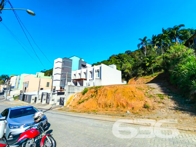 Descubra o potencial deste incrível terreno dispon