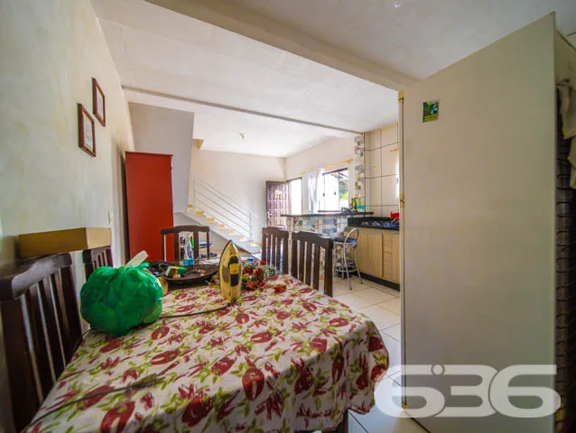 VENDE-SE IMĂVEL COM 2 QUARTOS NO BAIRRO PARANAGUAM