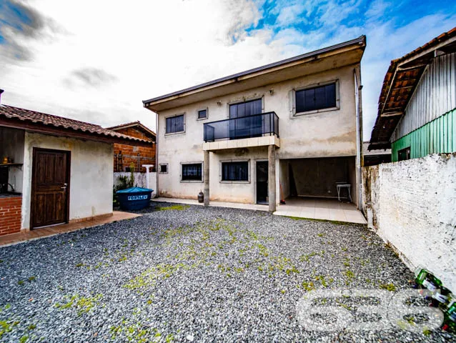 VENDE-SE IMĂVEL COM 2 QUARTOS NO BAIRRO PARANAGUAM