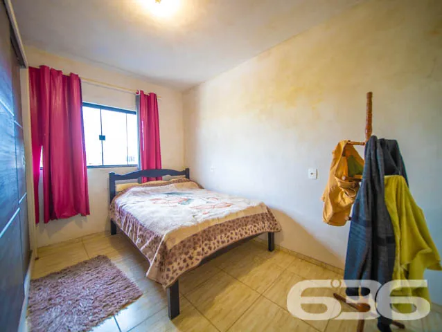 VENDE-SE IMĂVEL COM 2 QUARTOS NO BAIRRO PARANAGUAM