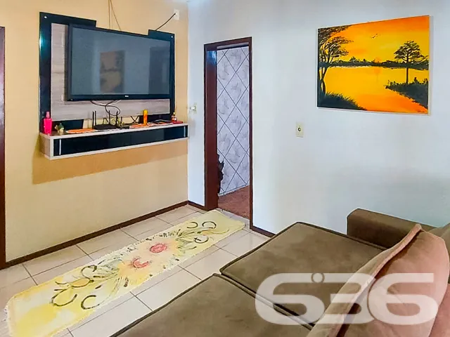 CASA GRANDE DE ESQUINA COM 1 SUĂTE E MAIS 2 QUARTO