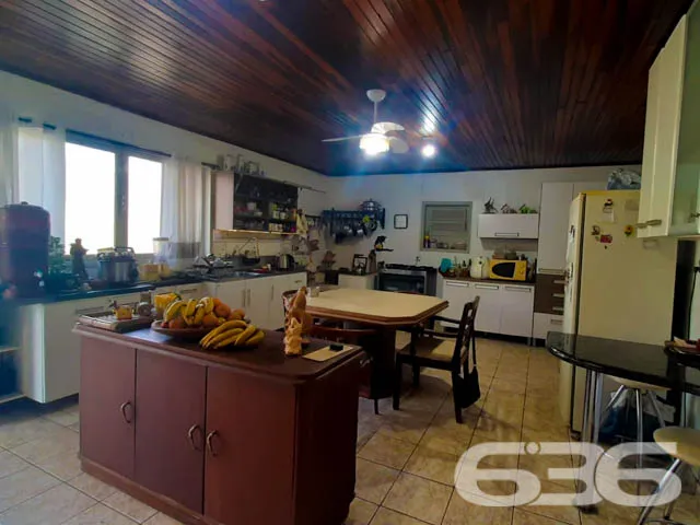 VENDE-SE CHÁCARA COM 4 QUARTOS NO BAIRRO VILA NOVA