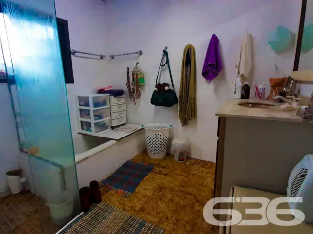 VENDE-SE CHÁCARA COM 4 QUARTOS NO BAIRRO VILA NOVA