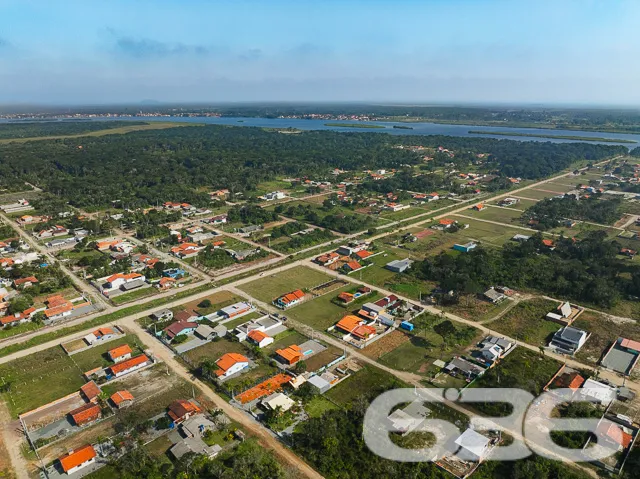 VENDE-SE TERRENO AMPLO EM SÃO FRANCISCO DO SUL!
I