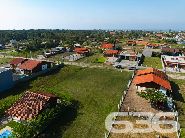 VENDE-SE TERRENO AMPLO EM SÃO FRANCISCO DO SUL!
I