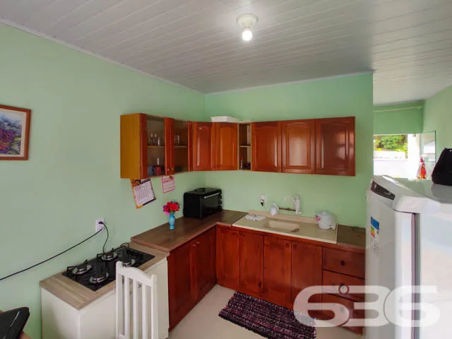EXCELENTE CASA COM 1 SUĂTE E 1 QUARTO EM ARAQUARI,