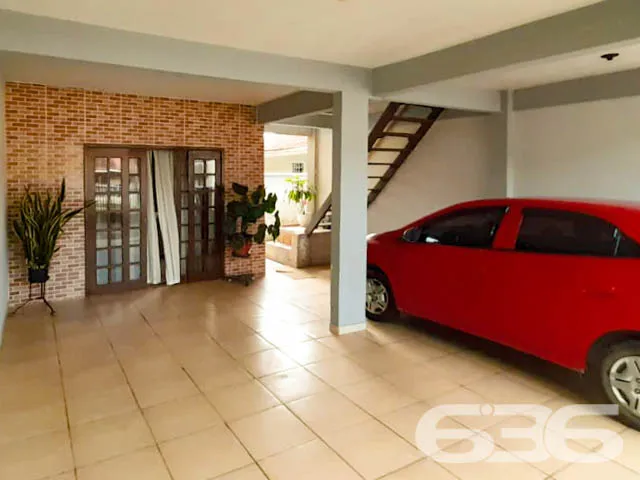 OPORTUNIDADE DE SOBRADO COM  2 SUÍTES E 4 QUARTOS,