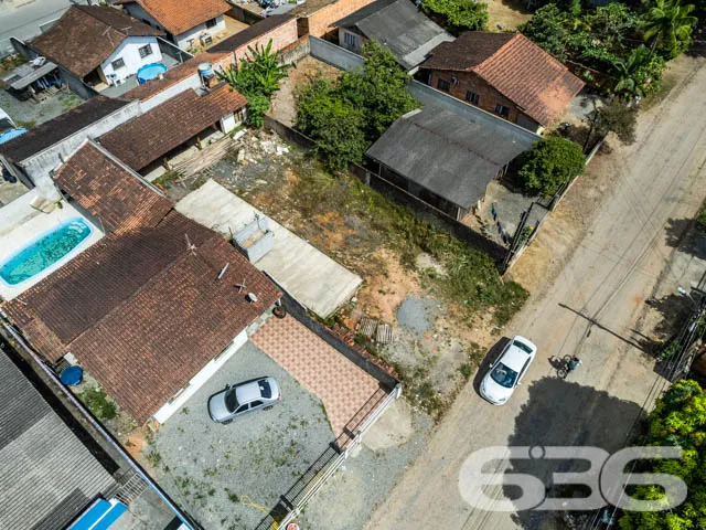 TERRENO À VENDA no encantador bairro Paranaguamiri