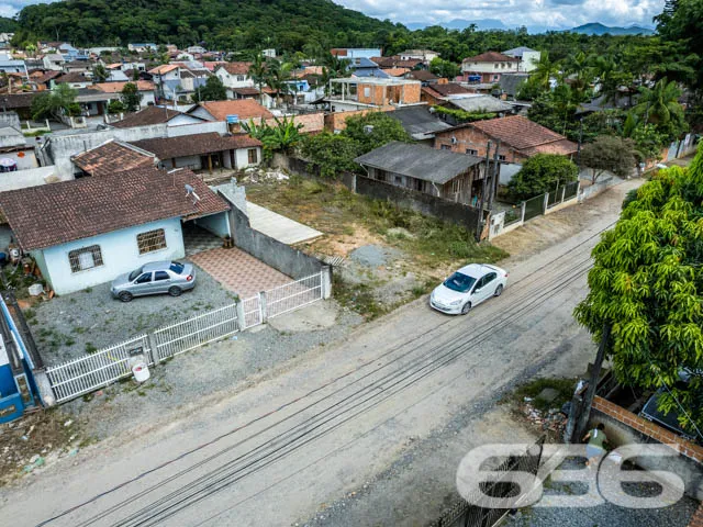 TERRENO À VENDA no encantador bairro Paranaguamiri