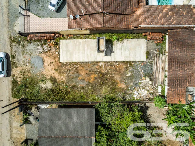 TERRENO À VENDA no encantador bairro Paranaguamiri