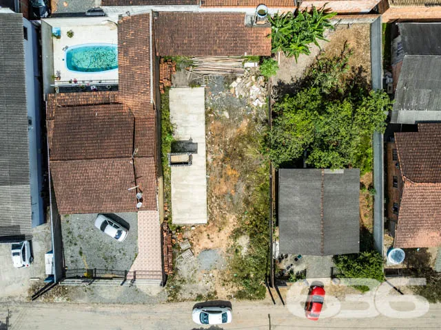 TERRENO À VENDA no encantador bairro Paranaguamiri