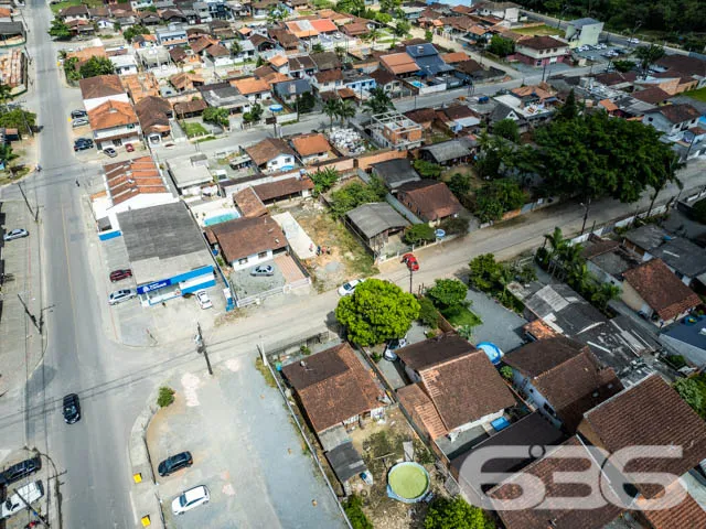 TERRENO À VENDA no encantador bairro Paranaguamiri