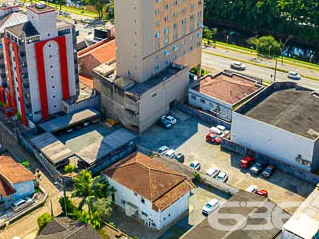 INVISTA NESTE IMÓVEL COMERCIAL NO CENTRO DE JOINVI