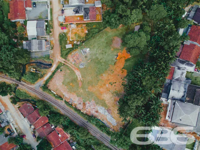 BELÍSSIMO TERRENO À VENDA, NO BAIRRO PARQUE GUARAN