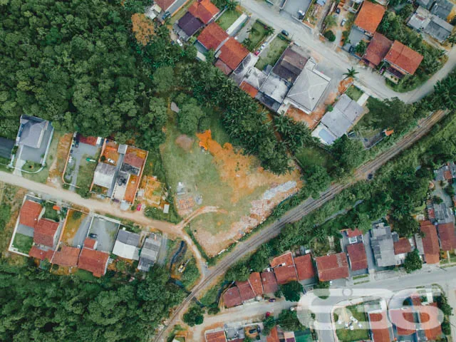 BELÍSSIMO TERRENO À VENDA, NO BAIRRO PARQUE GUARAN