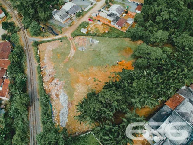 BELÍSSIMO TERRENO À VENDA, NO BAIRRO PARQUE GUARAN