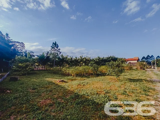 CONHEÇA ESTA CHÁCARA À VENDA EM BALNEÁRIO BARRA DO