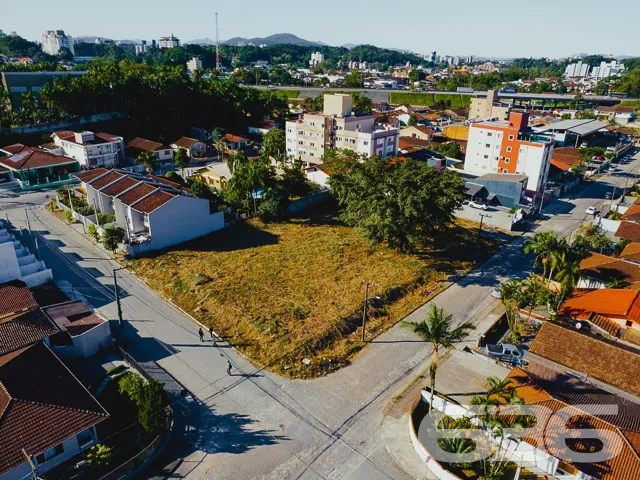 EXCELENTE TERRENO, NO BAIRRO NOVA BRASÍLIA, EM JOI