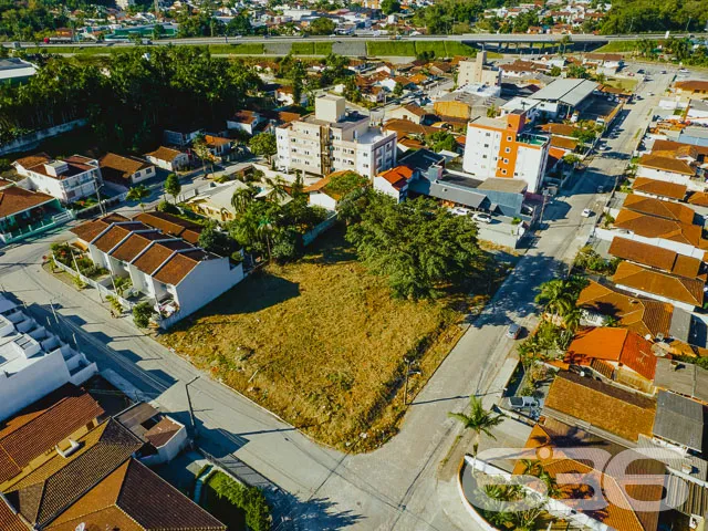 EXCELENTE TERRENO, NO BAIRRO NOVA BRASÍLIA, EM JOI
