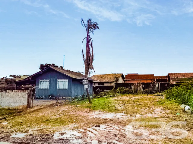 VENDE-SE TERRENO EM SÃO FRANCISCO DO SUL, SANTA CA