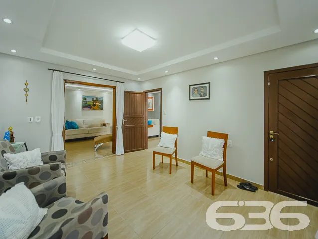 RESIDÊNCIA COM SUÍTE + 3 QUARTOS NO BAIRRO FÁTIMA 