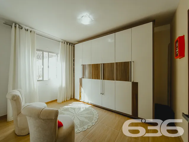 RESIDÊNCIA COM SUÍTE + 3 QUARTOS NO BAIRRO FÁTIMA 