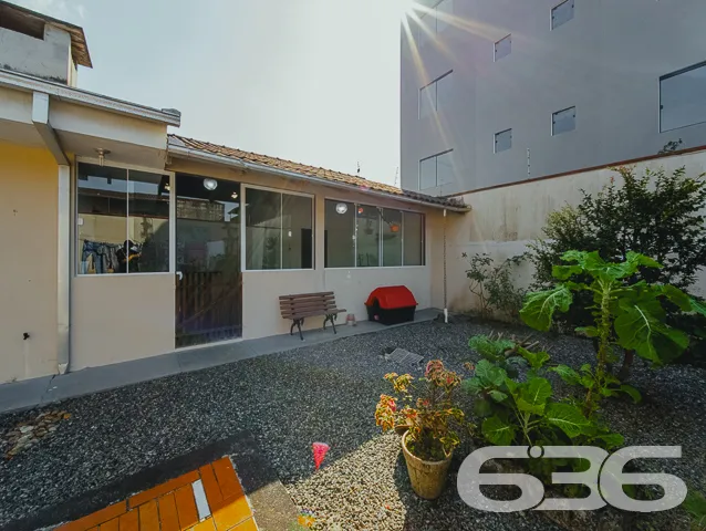 RESIDÊNCIA COM SUÍTE + 3 QUARTOS NO BAIRRO FÁTIMA 