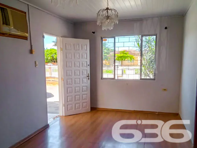 RESIDÊNCIA COM SUÍTE + 2 QUARTOS NO BAIRRO JOÃO CO