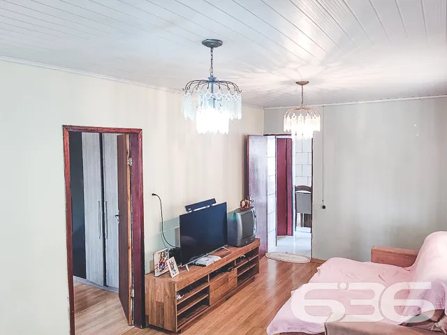 RESIDÊNCIA COM SUÍTE + 2 QUARTOS NO BAIRRO JOÃO CO