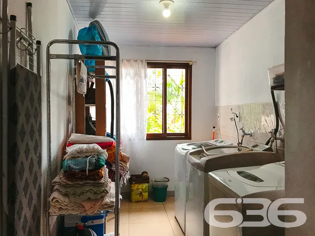BELĂSSIMA RESIDĂNCIA COM 1 SUĂTE MAIS 3 QUARTOS NO
