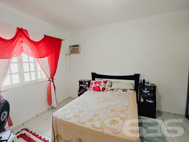 RESIDÊNCIA COM SUÍTE + QUARTO NA ENSEADA, SÃO FRAN