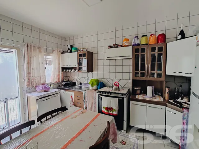 RESIDÊNCIA COM SUÍTE + QUARTO NA ENSEADA, SÃO FRAN