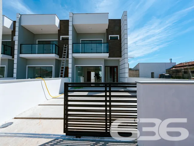 Sobrado com 3 quartos no bairro Costeira, Balneári