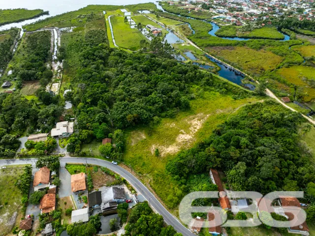 CHÁCARA/SÍTIO EM BALNEÁRIO BARRA DO SUL

Sente que