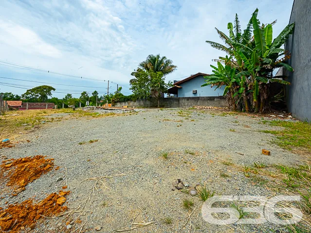 TERRENO DE ESQUINA DISPONÍVEL PARA VENDA NO BAIRRO
