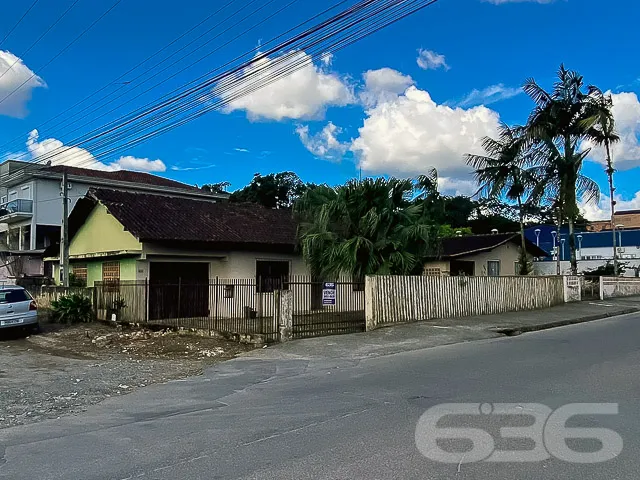 CASA COM SUĂTE + QUARTO NO BAIRRO BOEHMERWALD - ES