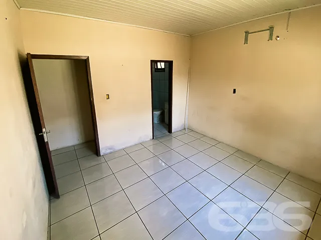 CASA COM SUĂTE + QUARTO NO BAIRRO BOEHMERWALD - ES