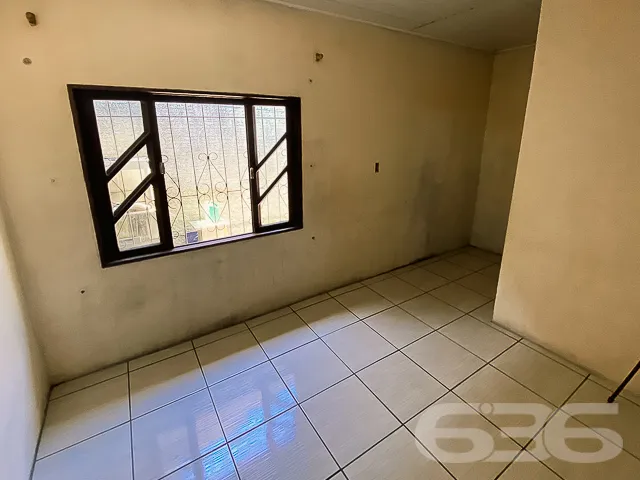 CASA COM SUĂTE + QUARTO NO BAIRRO BOEHMERWALD - ES