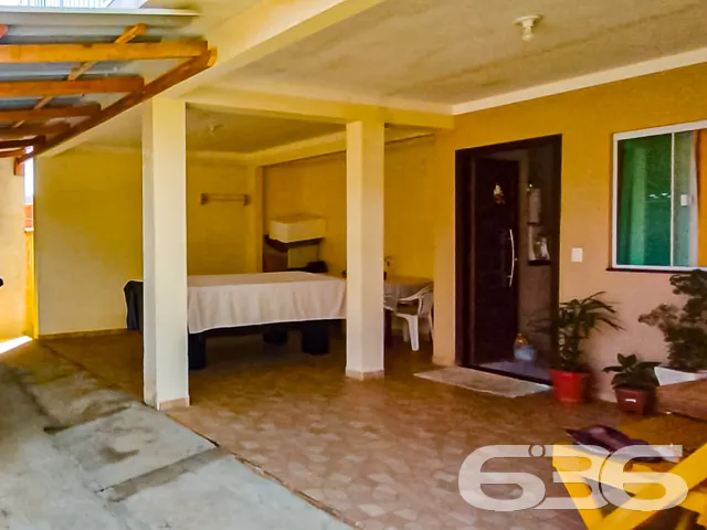 ÓTIMA CASA COM 3 QUARTOS NO BAIRRO PARQUE GUARANI
